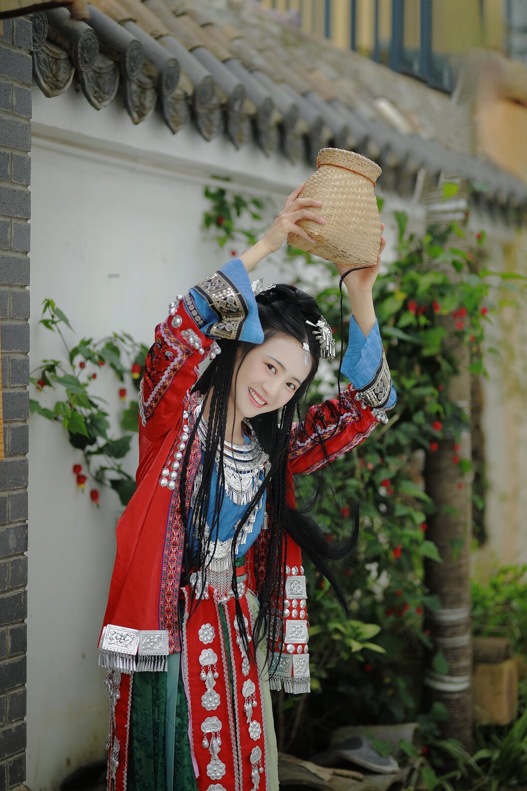 YiTuYu艺图语 Vol.2679 Yu Jin