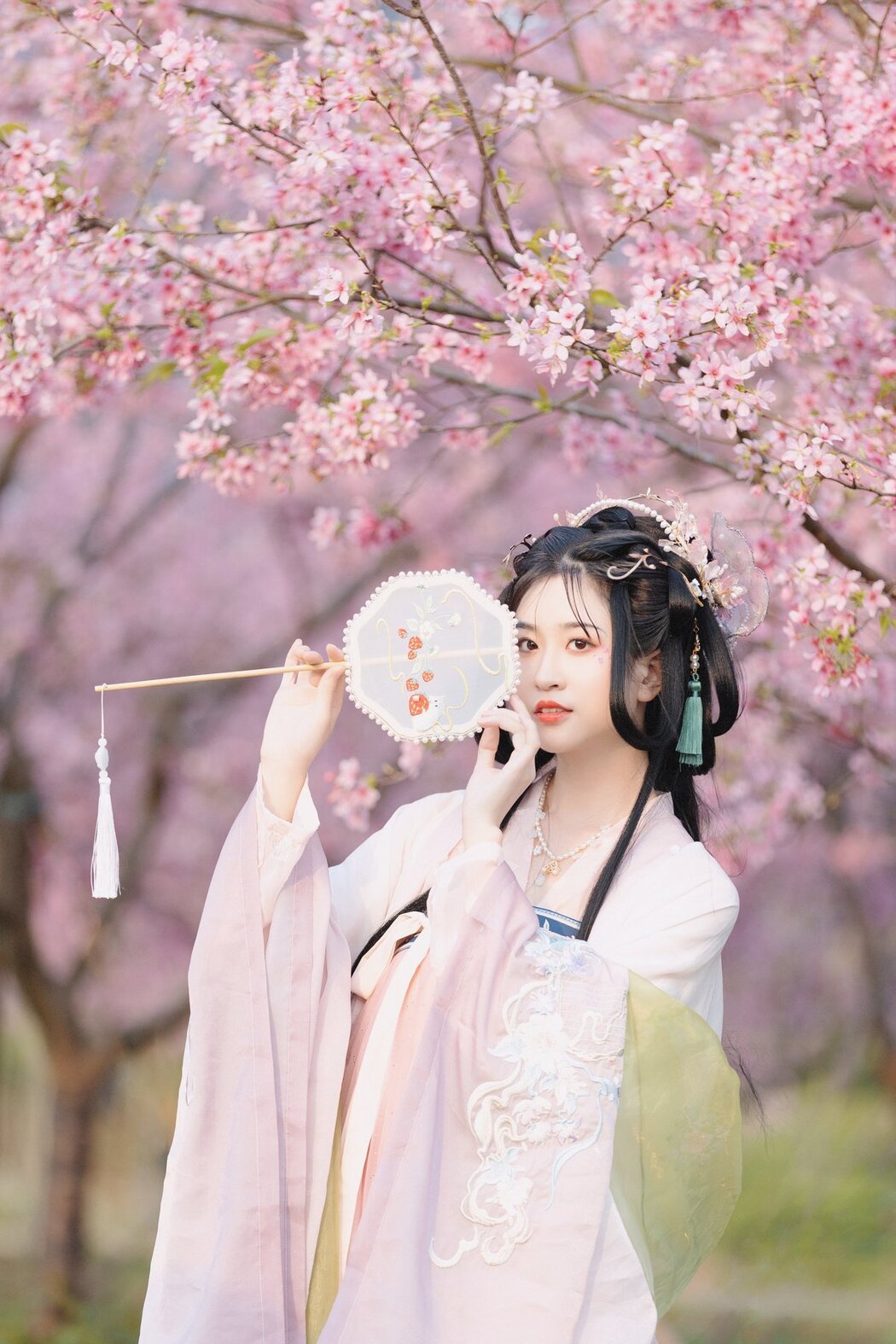 YiTuYu艺图语 Vol.2706 Qiong Na
