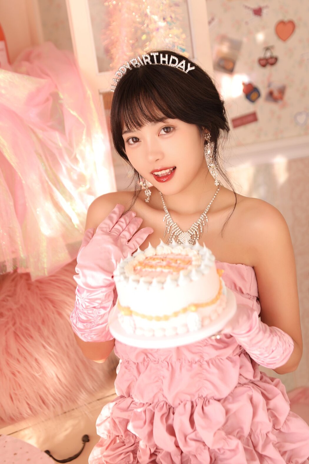 YiTuYu艺图语 Vol.2694 Xiao Wei Ren Er