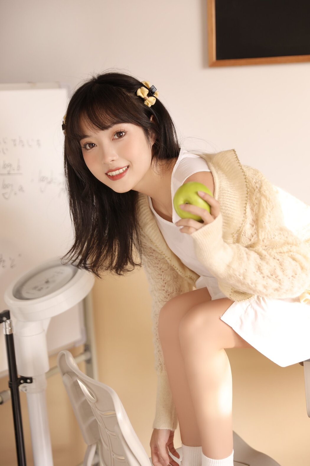 YiTuYu艺图语 Vol.2720 Xiao Wei Ren Er