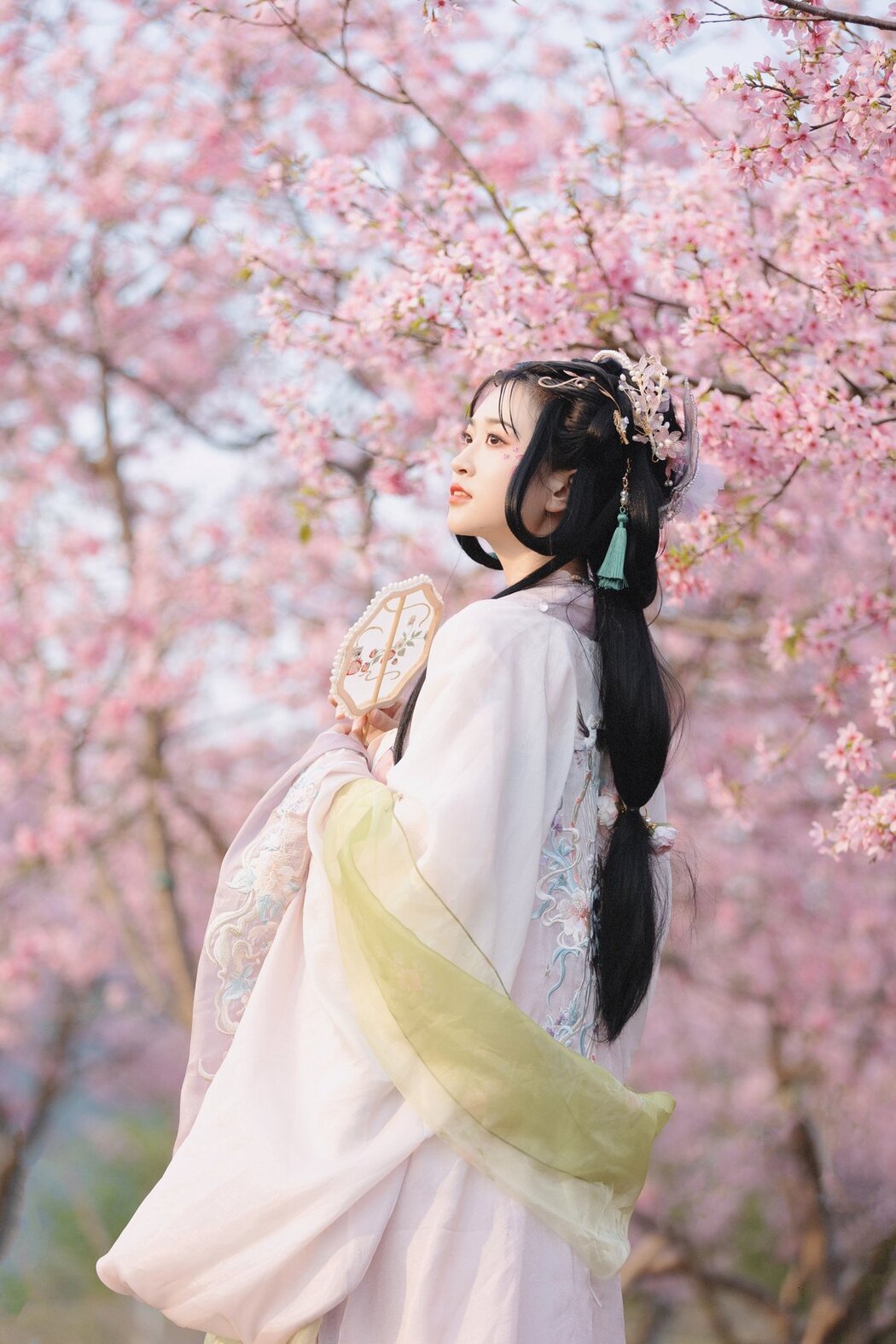 YiTuYu艺图语 Vol.2706 Qiong Na
