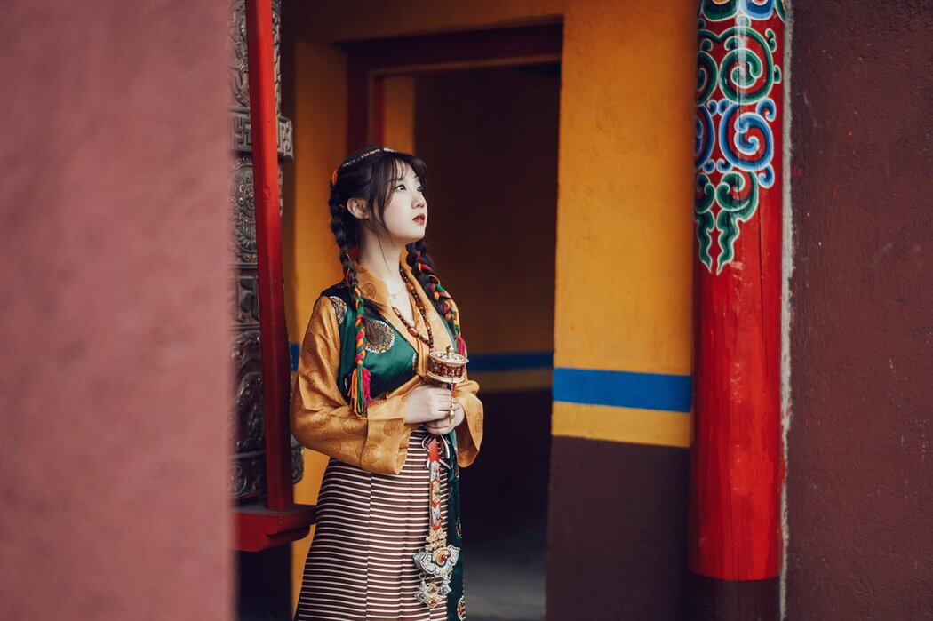 YiTuYu艺图语 Vol.2703 Zi Qing