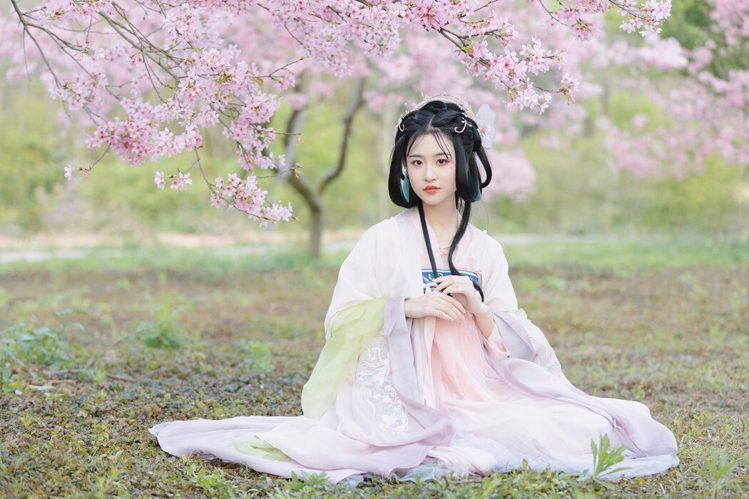 YiTuYu艺图语 Vol.2706 Qiong Na