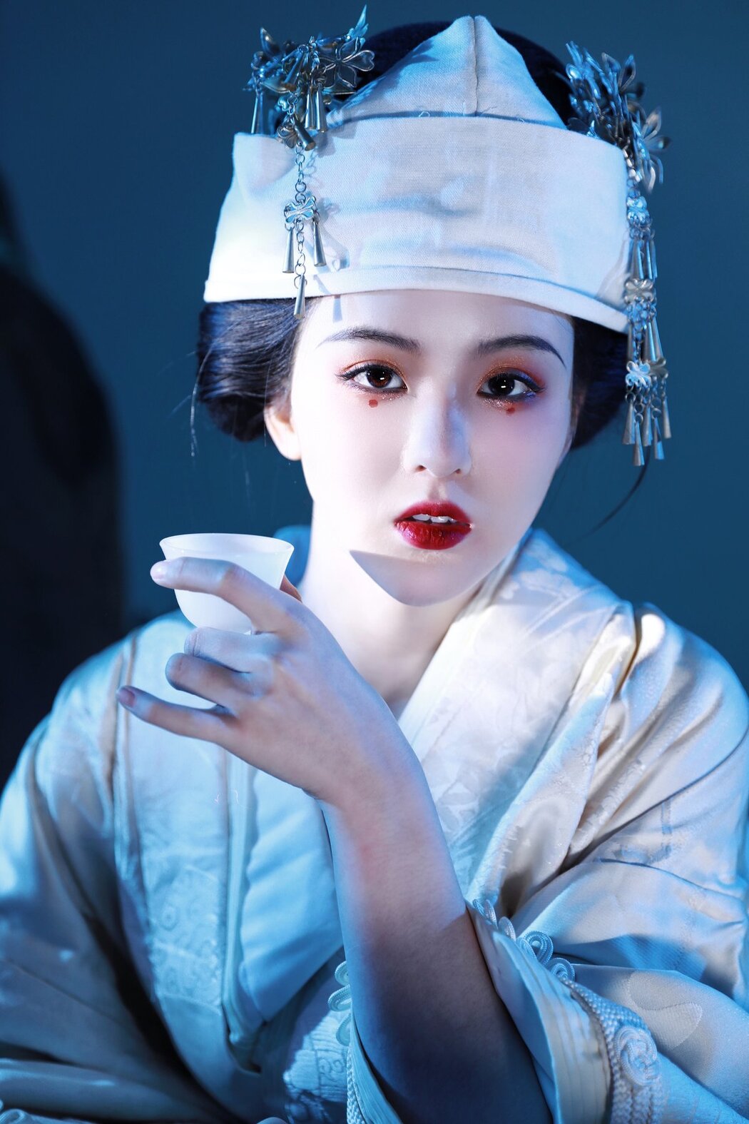 YiTuYu艺图语 Vol.2699 Tian Qing Hou De Ying Hua Hua