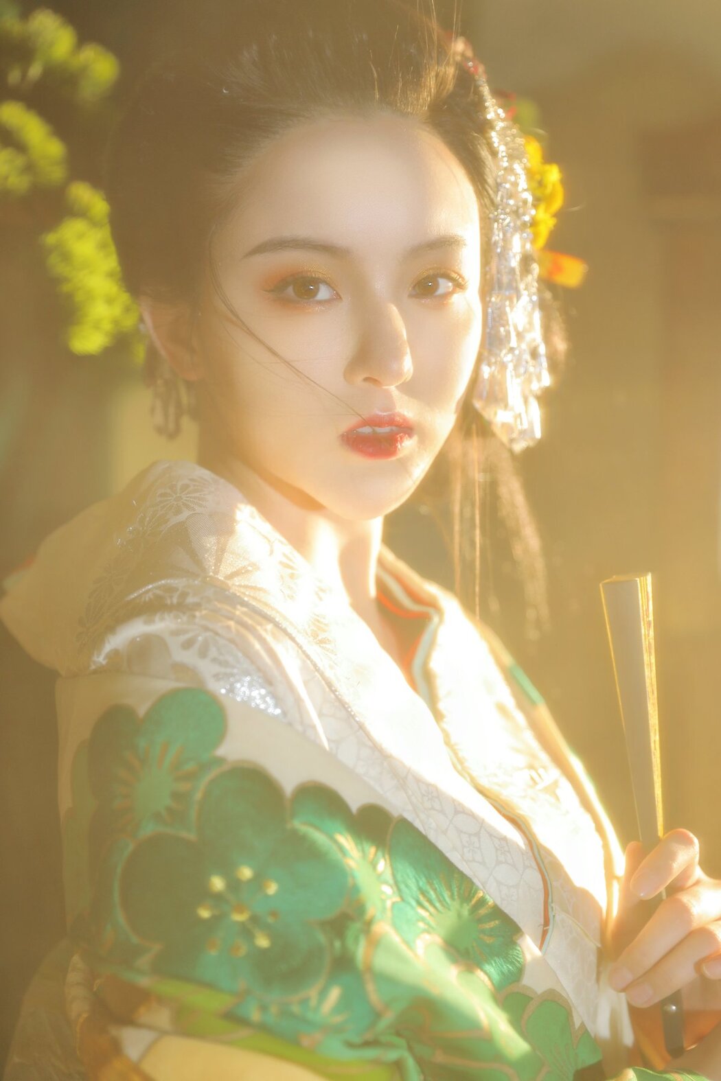 YiTuYu艺图语 Vol.2670 Tian Qing Hou De Ying Hua Hua