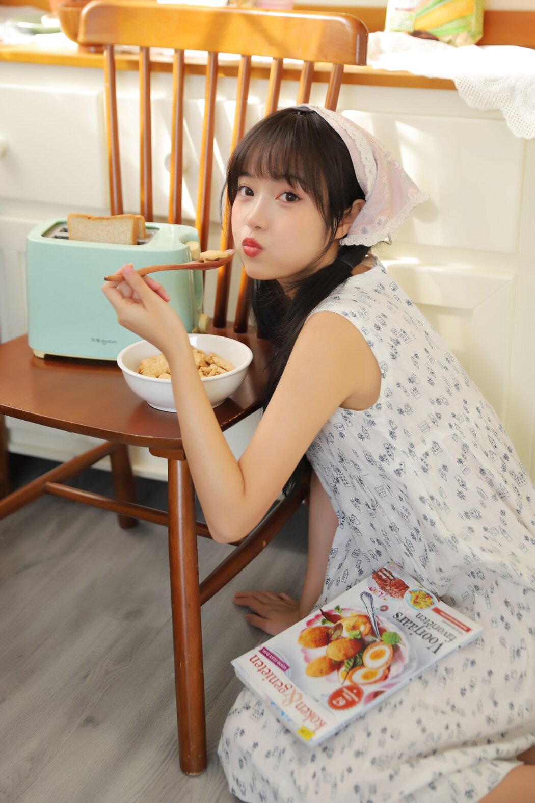 YiTuYu艺图语 Vol.2680 Xiao Wei Ren Er