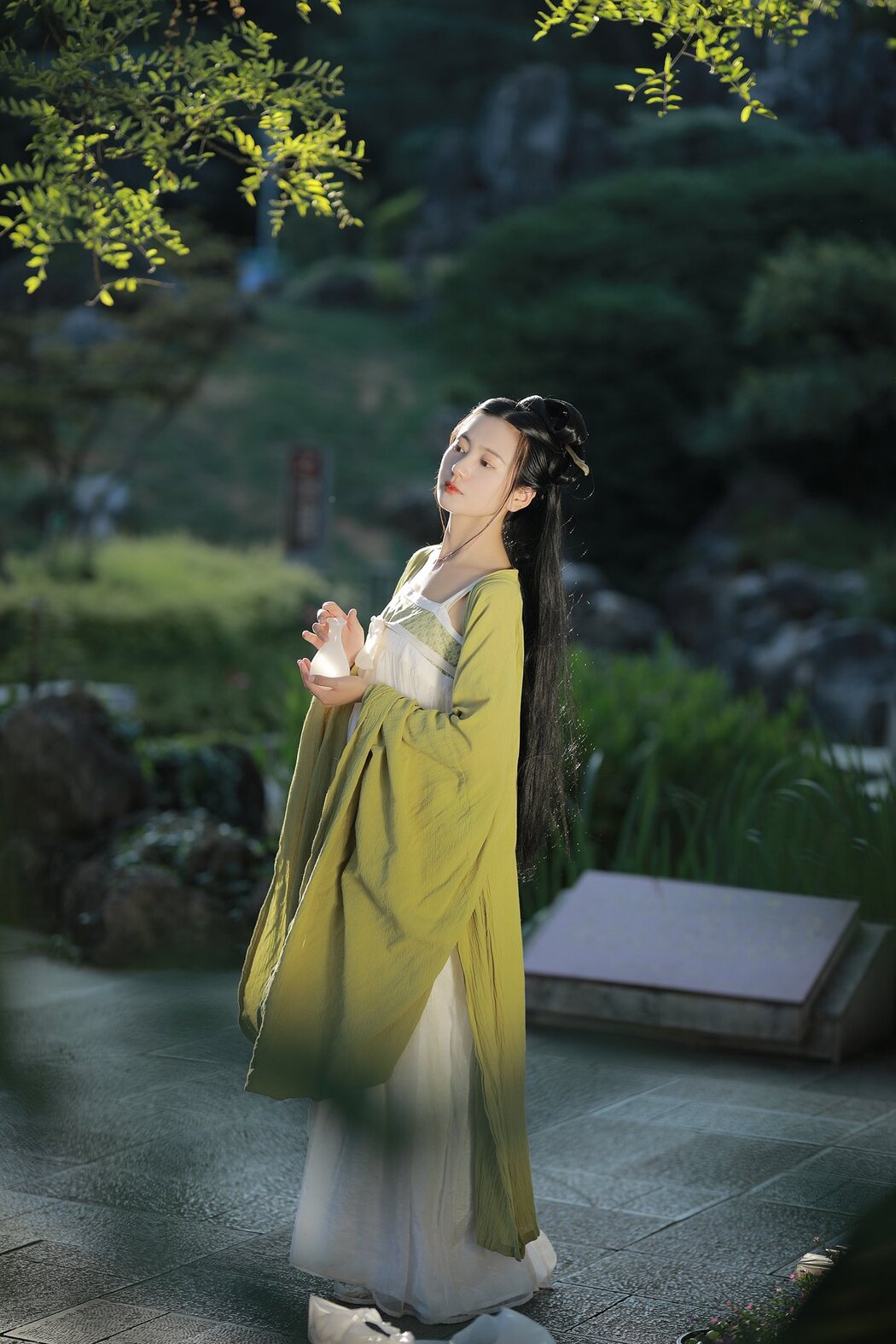 YiTuYu艺图语 Vol.2693 Yu Jin