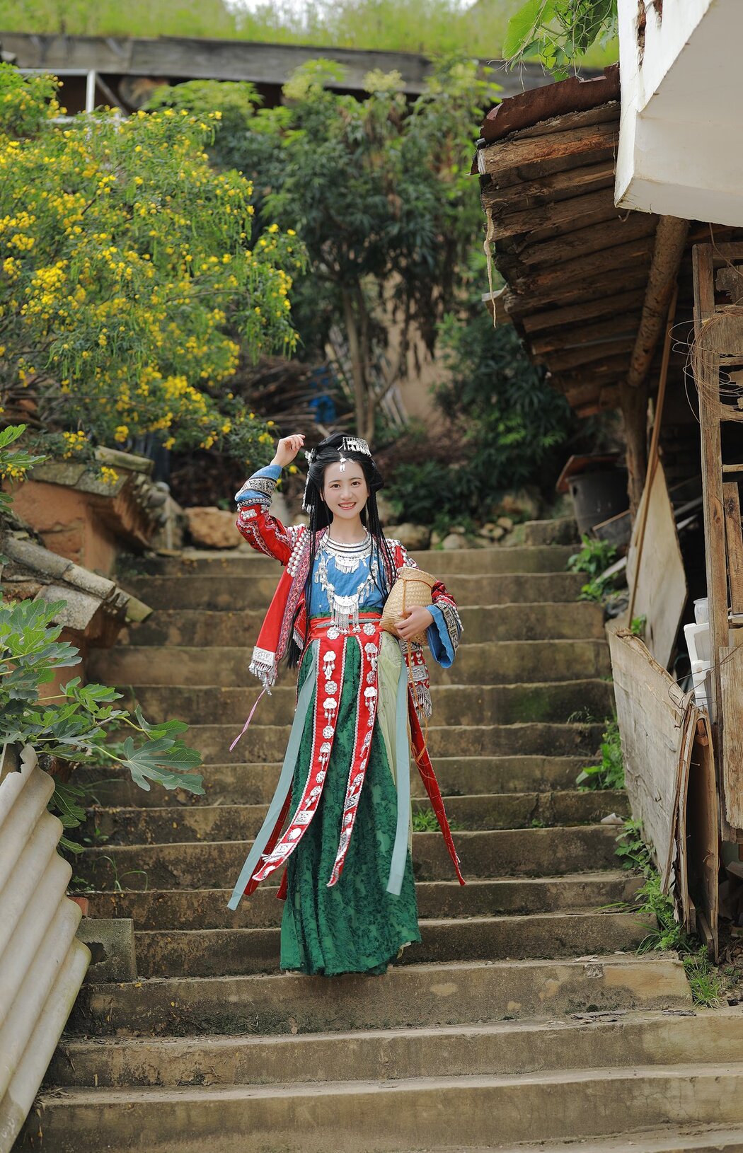 YiTuYu艺图语 Vol.2679 Yu Jin