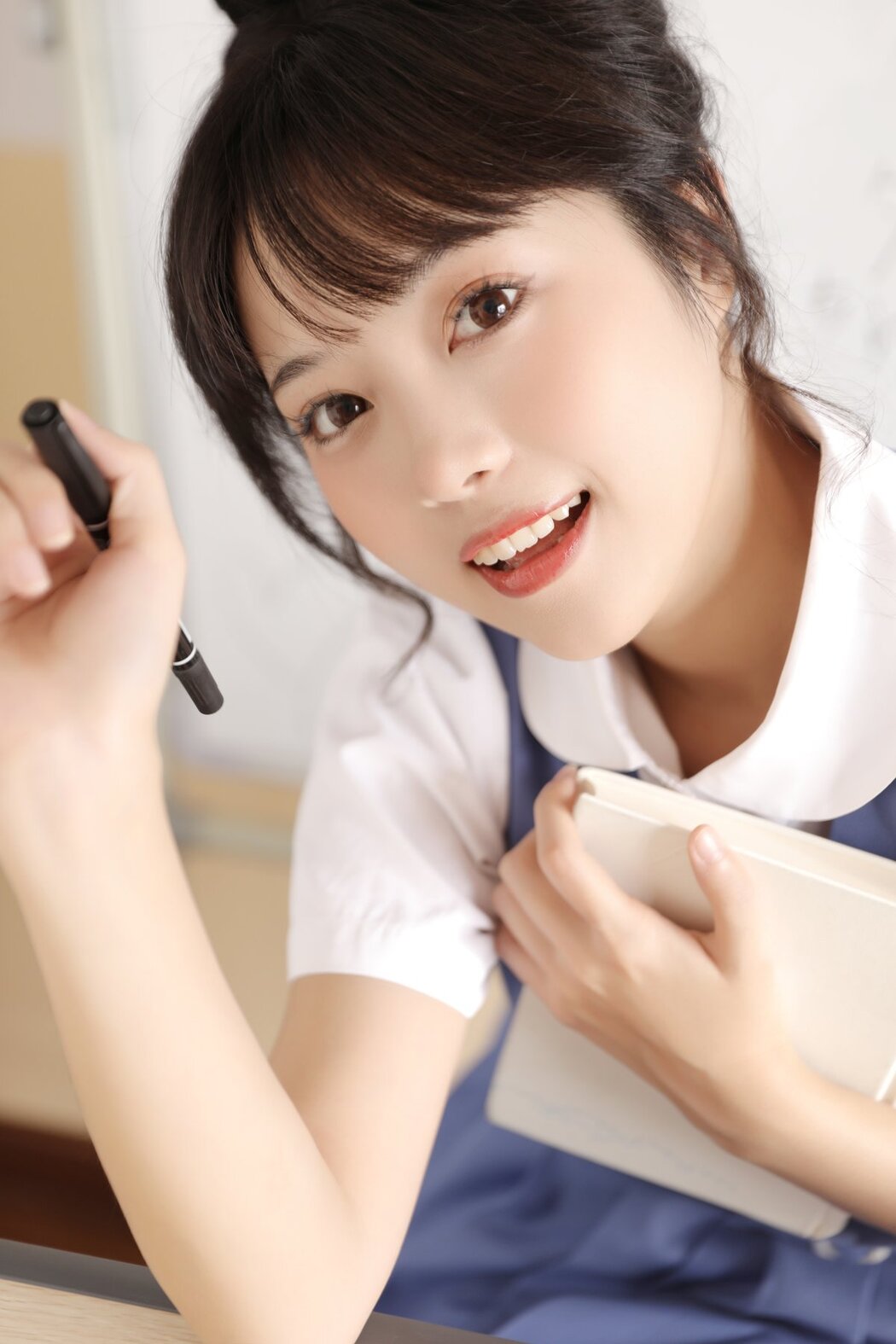 YiTuYu艺图语 Vol.2655 Xiao Wei Ren Er