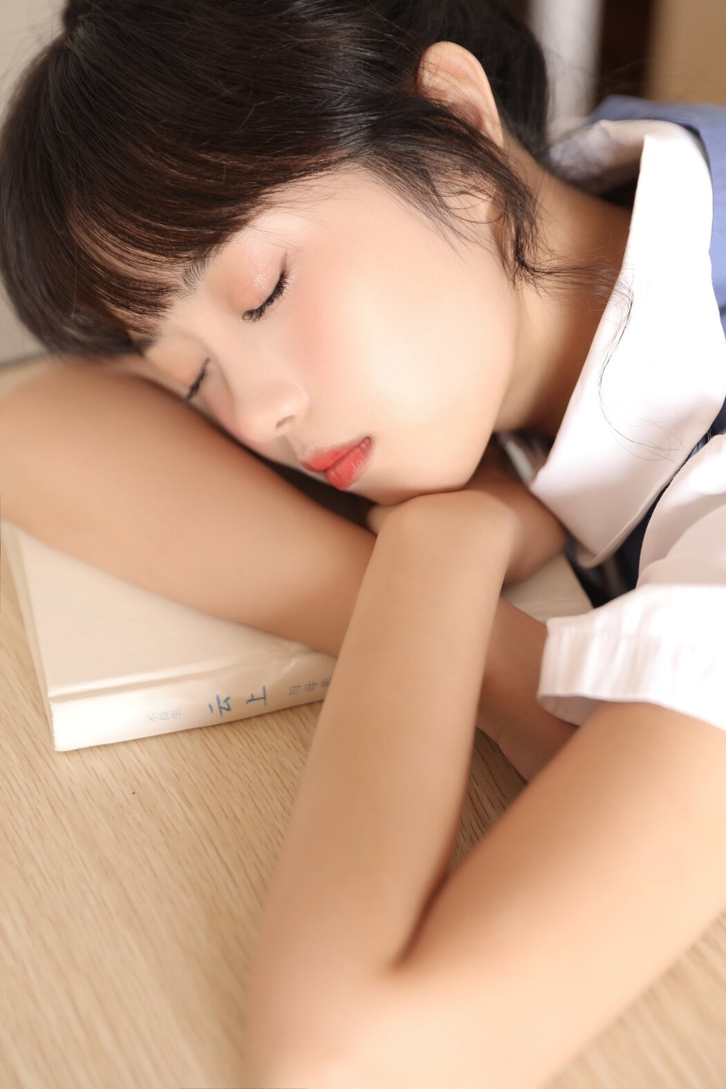YiTuYu艺图语 Vol.2655 Xiao Wei Ren Er
