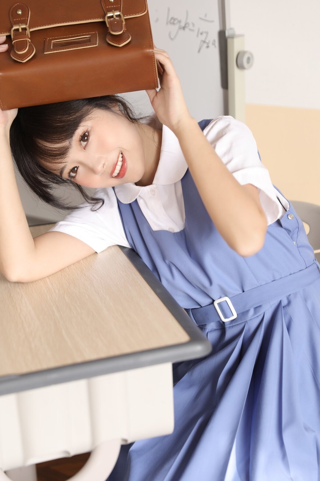 YiTuYu艺图语 Vol.2655 Xiao Wei Ren Er