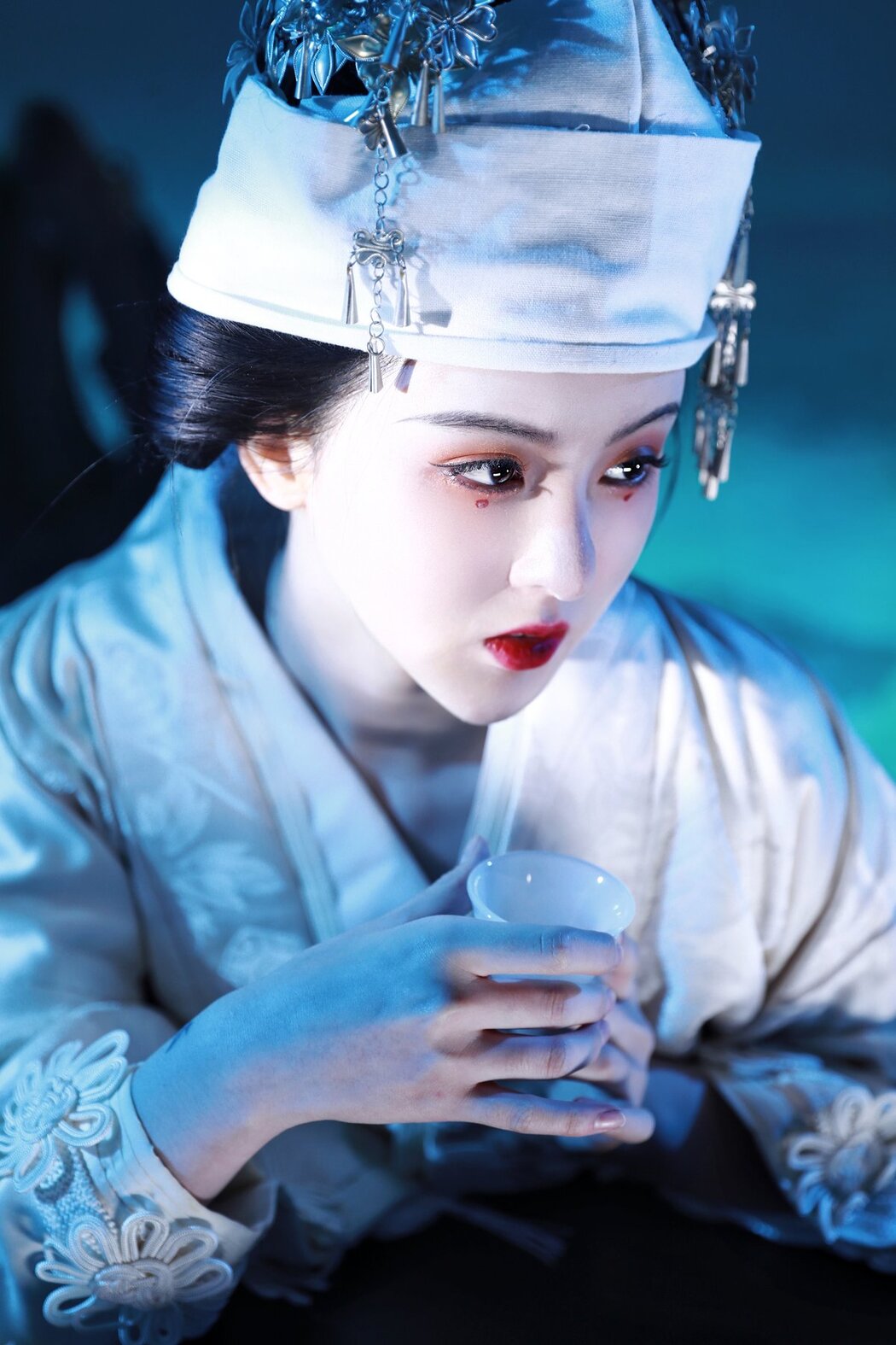YiTuYu艺图语 Vol.2699 Tian Qing Hou De Ying Hua Hua