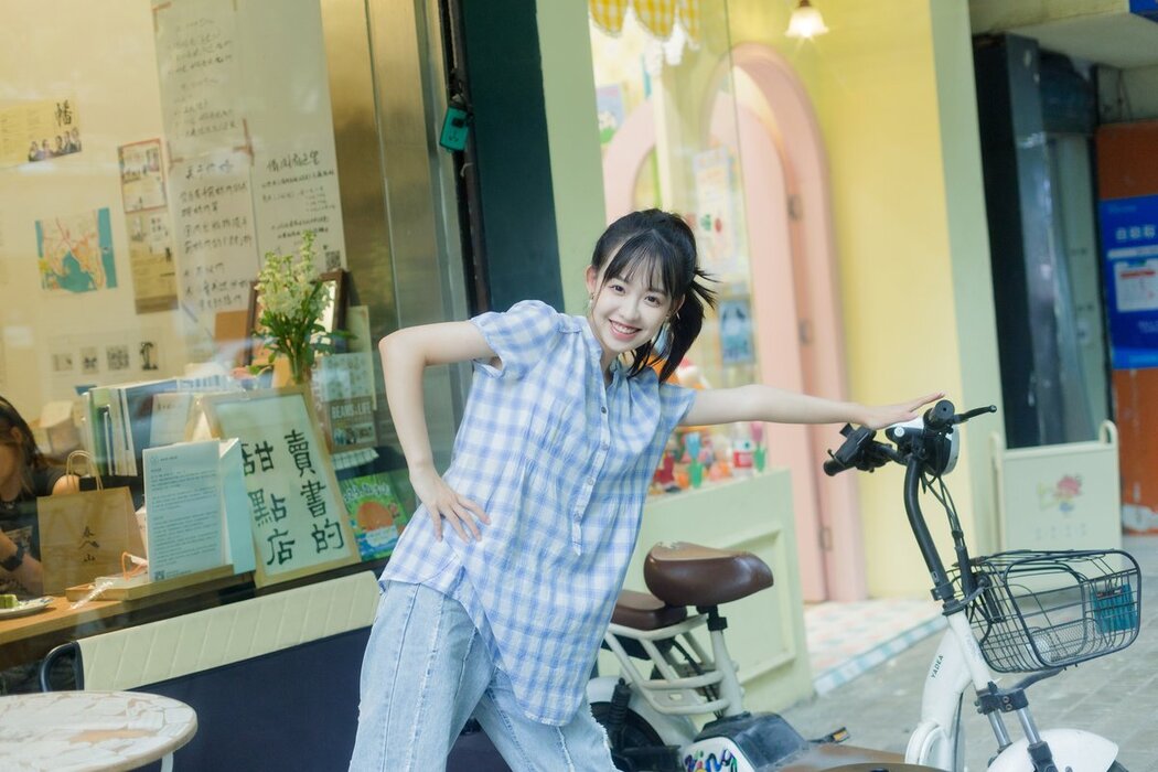 YiTuYu艺图语 Vol.2690 Chi Bao Le Ma