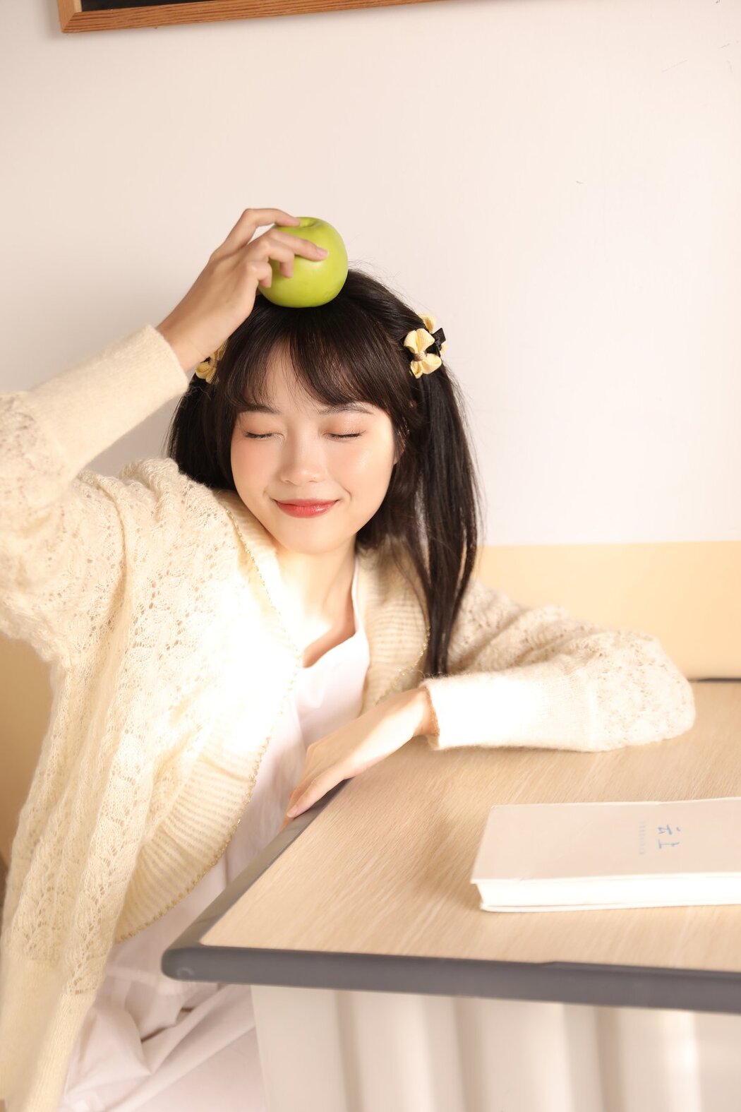 YiTuYu艺图语 Vol.2720 Xiao Wei Ren Er