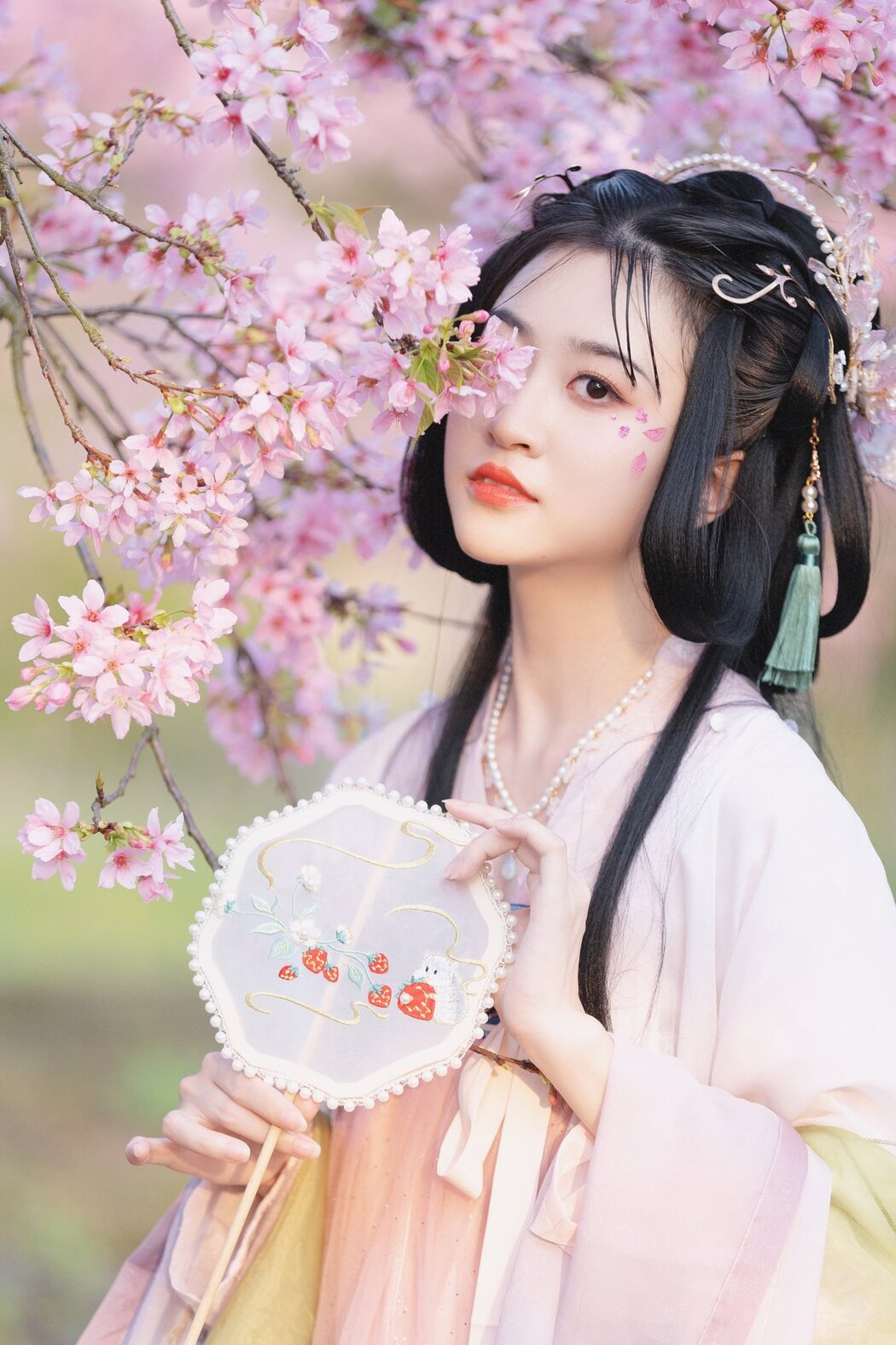 YiTuYu艺图语 Vol.2706 Qiong Na