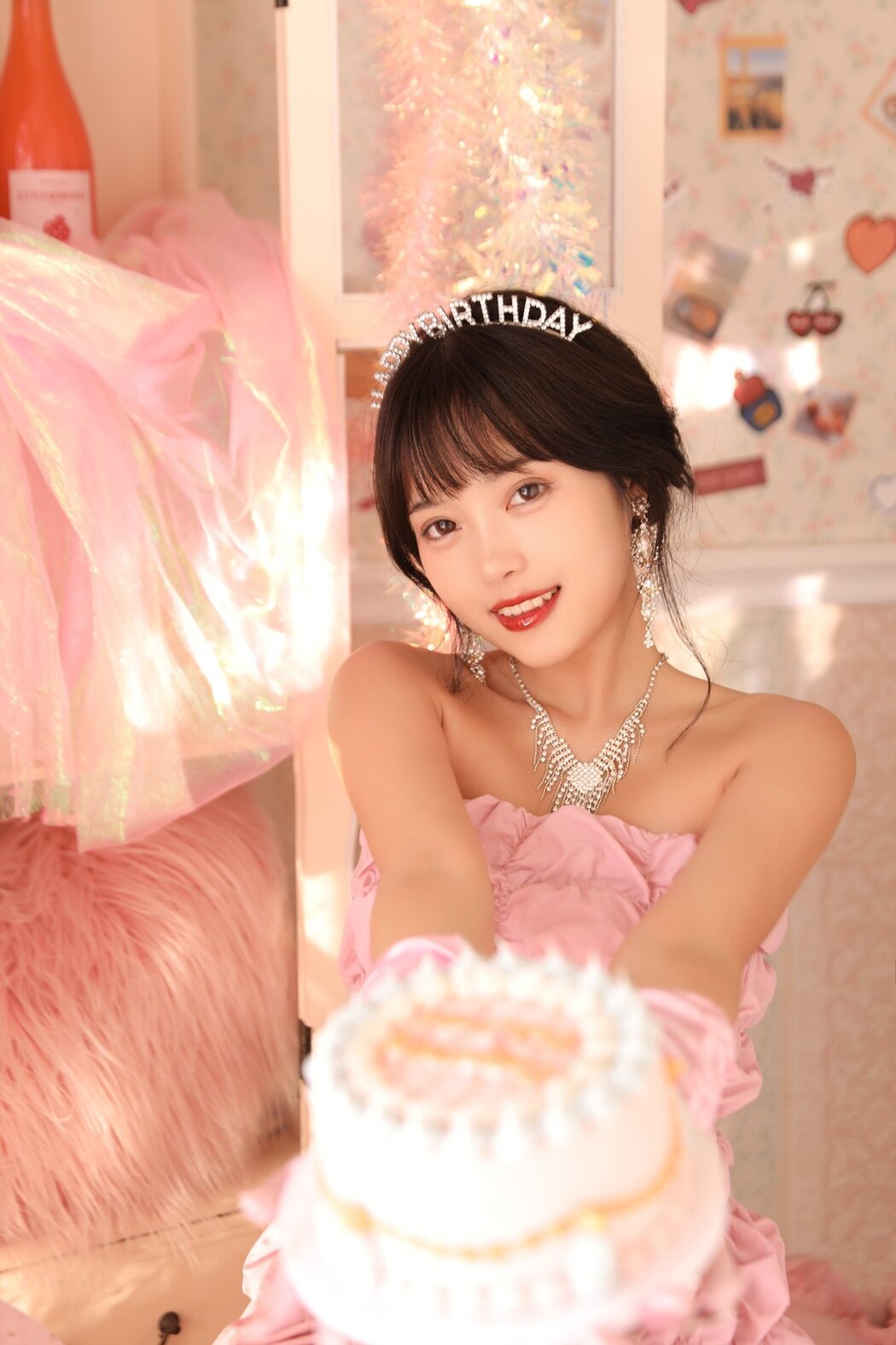 YiTuYu艺图语 Vol.2694 Xiao Wei Ren Er