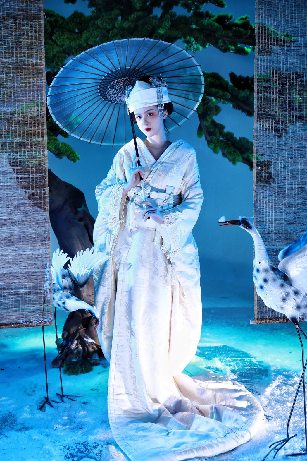 YiTuYu艺图语 Vol.2699 Tian Qing Hou De Ying Hua Hua