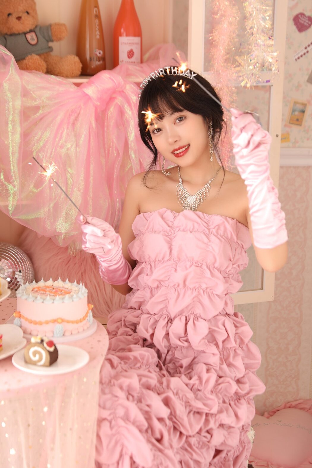 YiTuYu艺图语 Vol.2694 Xiao Wei Ren Er