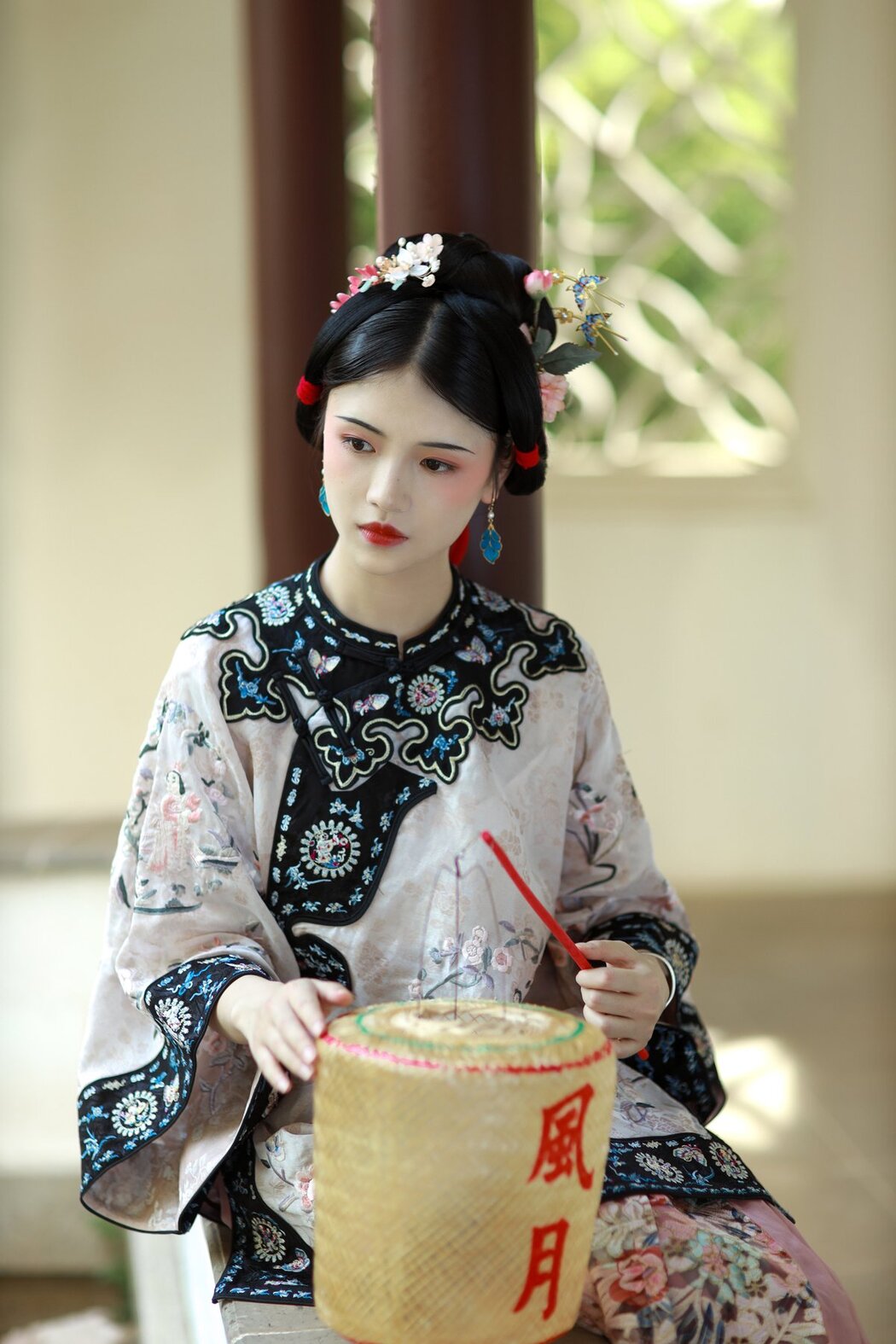 YiTuYu艺图语 Vol.2637 Miao Miao Jia De Xiao Yu Gan