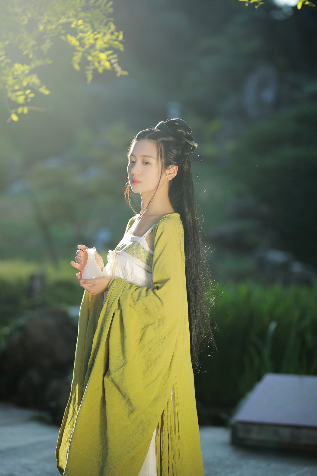 YiTuYu艺图语 Vol.2693 Yu Jin