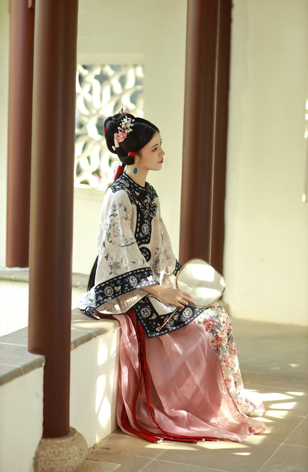 YiTuYu艺图语 Vol.2637 Miao Miao Jia De Xiao Yu Gan