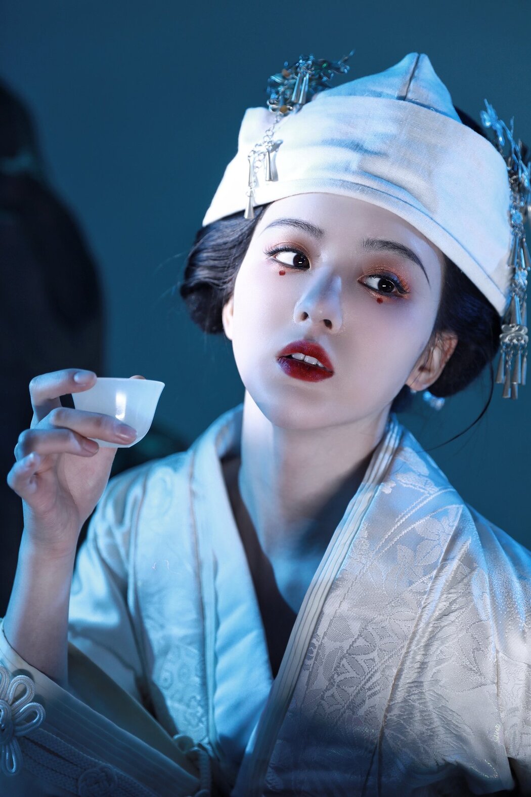 YiTuYu艺图语 Vol.2699 Tian Qing Hou De Ying Hua Hua