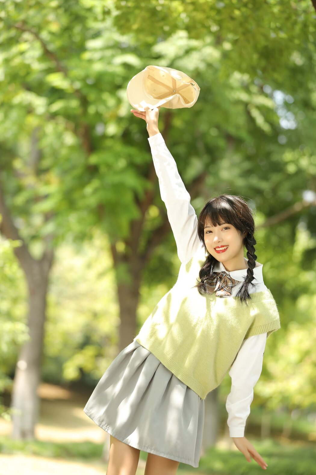 YiTuYu艺图语 Vol.2674 Xiao Wei Ren Er