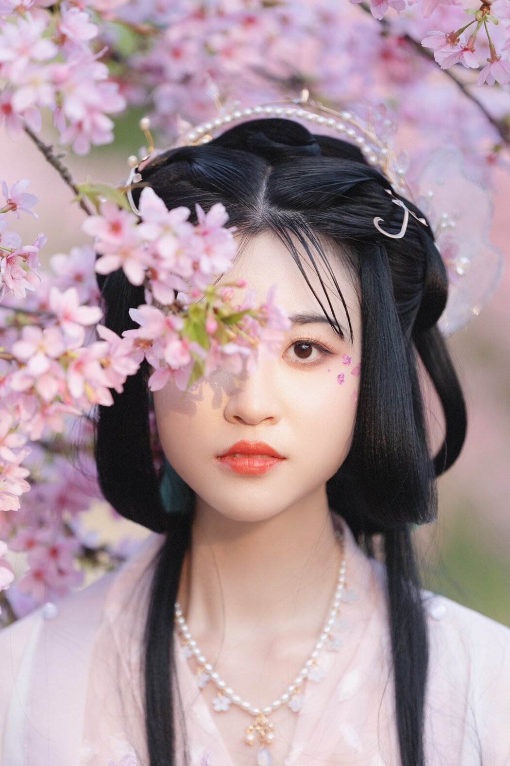 YiTuYu艺图语 Vol.2706 Qiong Na