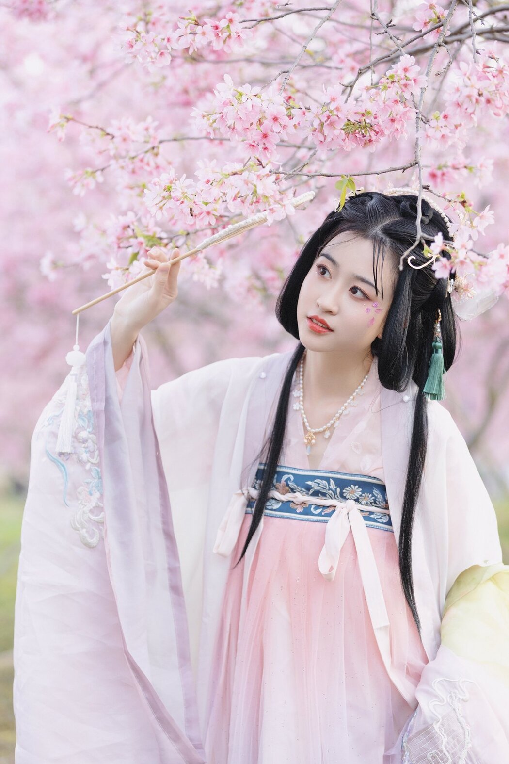 YiTuYu艺图语 Vol.2706 Qiong Na