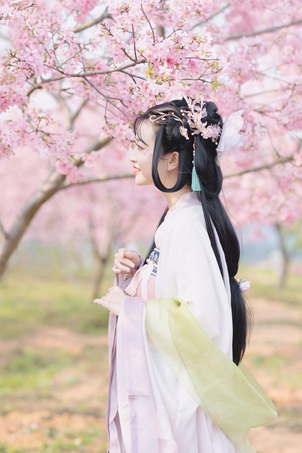 YiTuYu艺图语 Vol.2706 Qiong Na