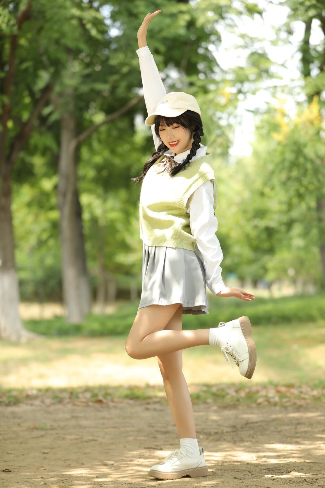 YiTuYu艺图语 Vol.2674 Xiao Wei Ren Er