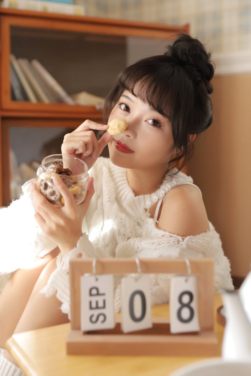YiTuYu艺图语 Vol.2711 Xiao Wei Ren Er