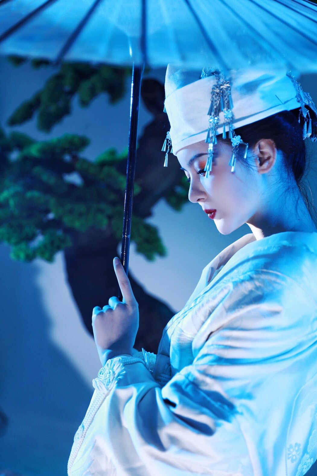 YiTuYu艺图语 Vol.2699 Tian Qing Hou De Ying Hua Hua