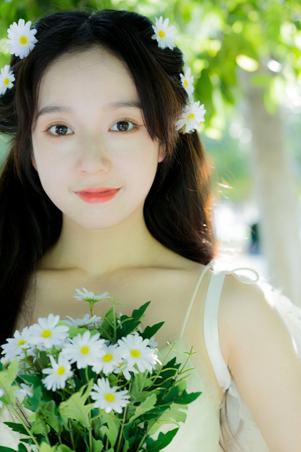 YiTuYu艺图语 Vol.2638 Ge Man Ni Nini