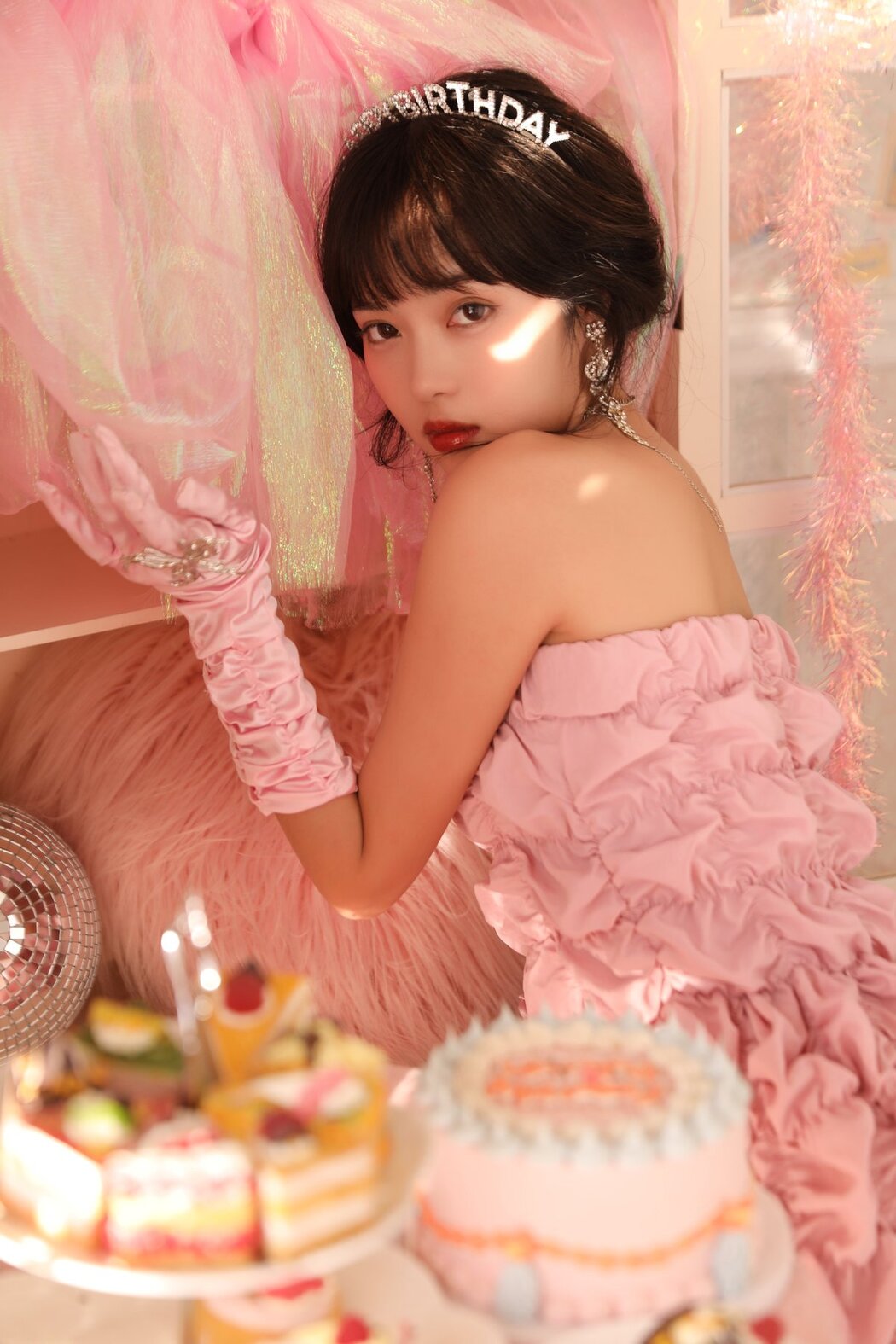 YiTuYu艺图语 Vol.2694 Xiao Wei Ren Er