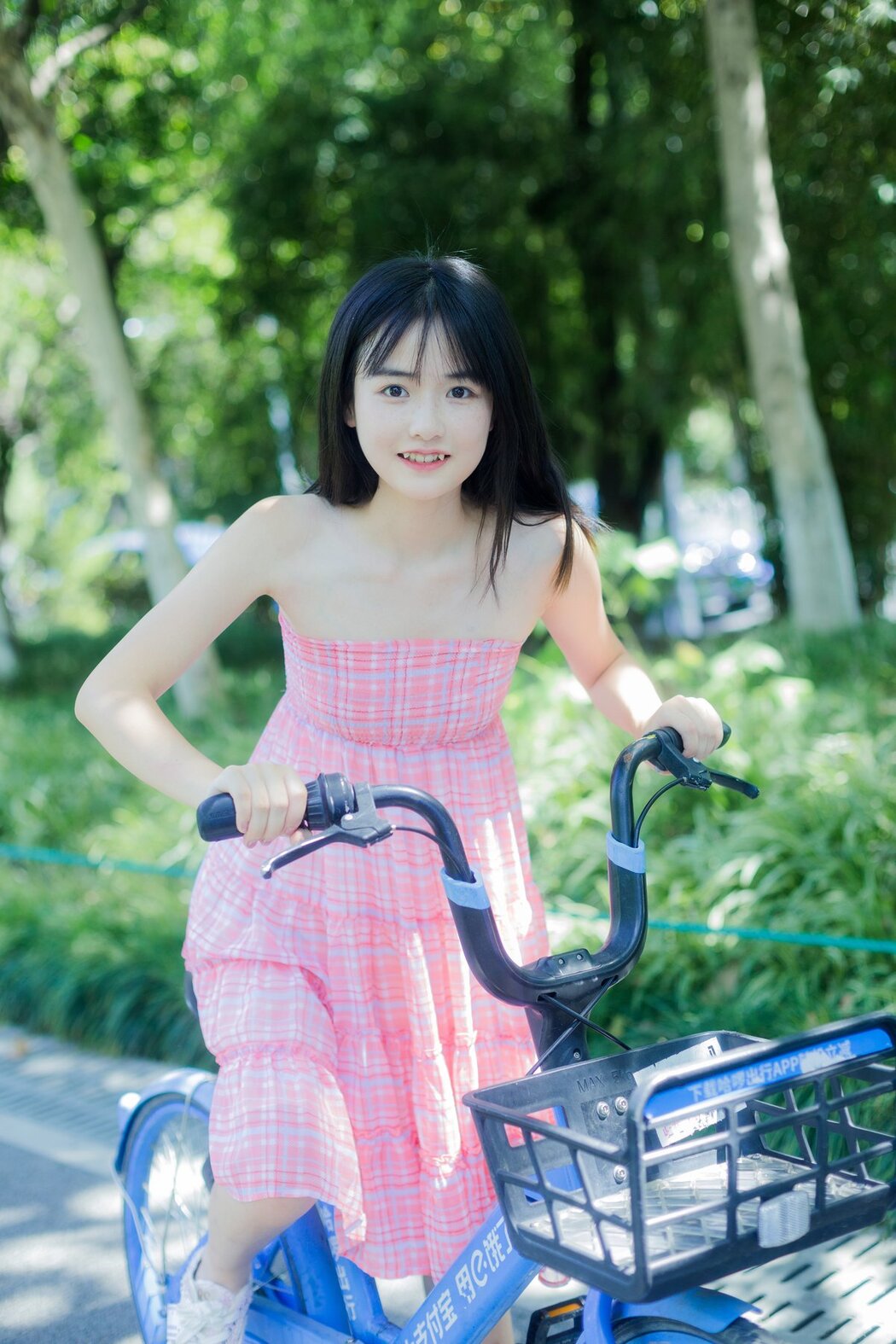 YiTuYu艺图语 Vol.2631 Xiao Yi Mei Mei Cute