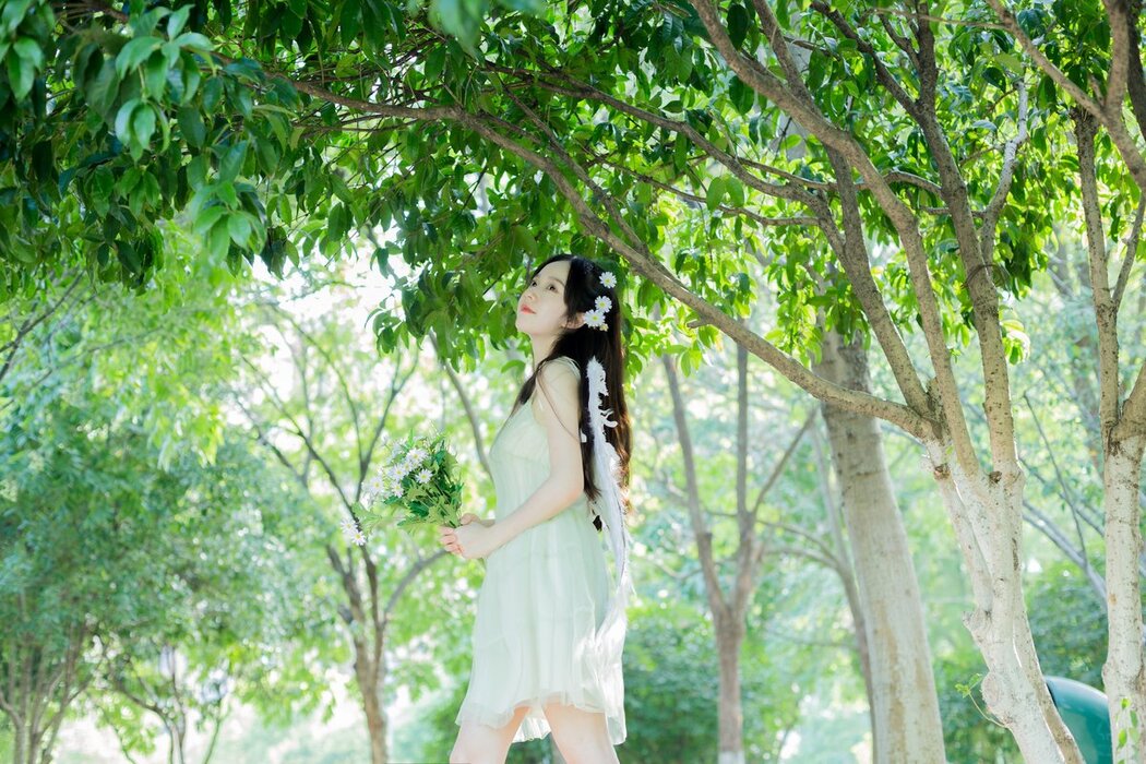 YiTuYu艺图语 Vol.2638 Ge Man Ni Nini