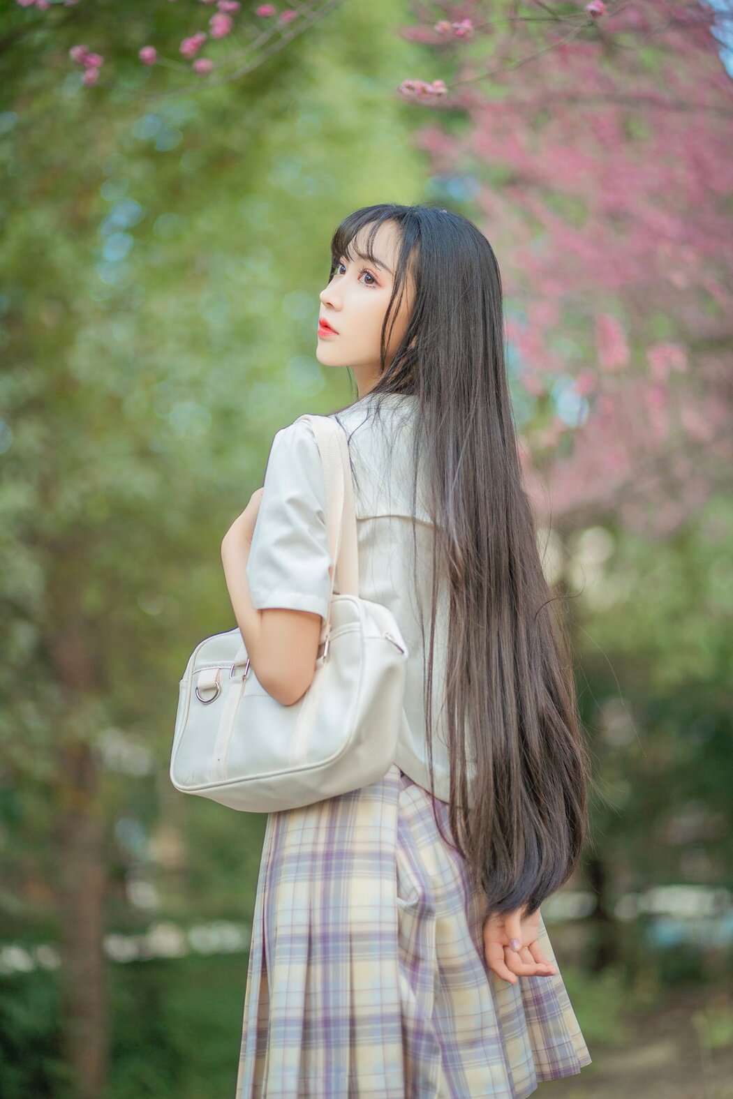 YiTuYu艺图语 Vol.2912 Qi Luo Sheng De Xiao Su Su