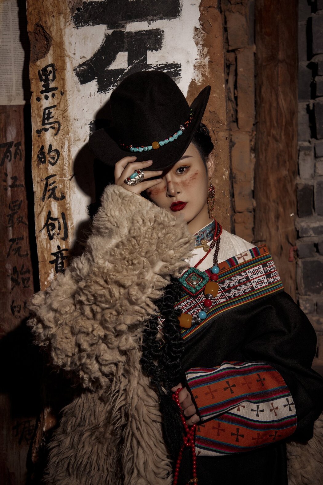 YiTuYu艺图语 Vol.2859 Lin Lin