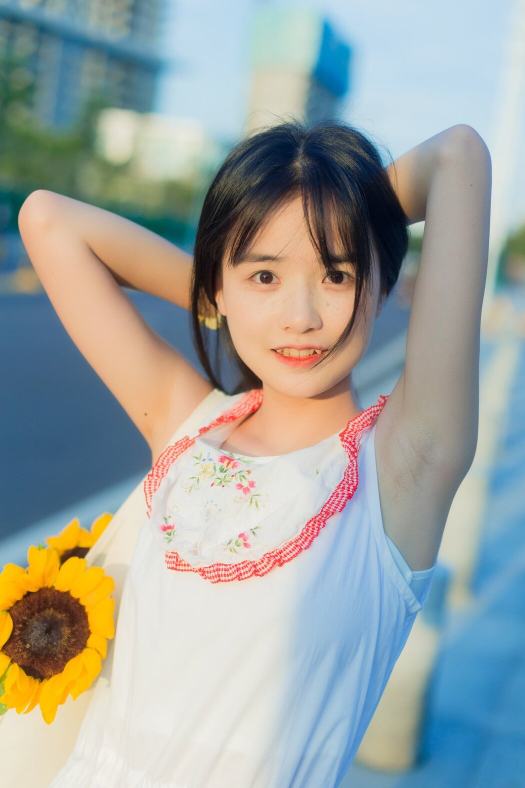 YiTuYu艺图语 Vol.2774 Xiao Yi Mei Mei Cute