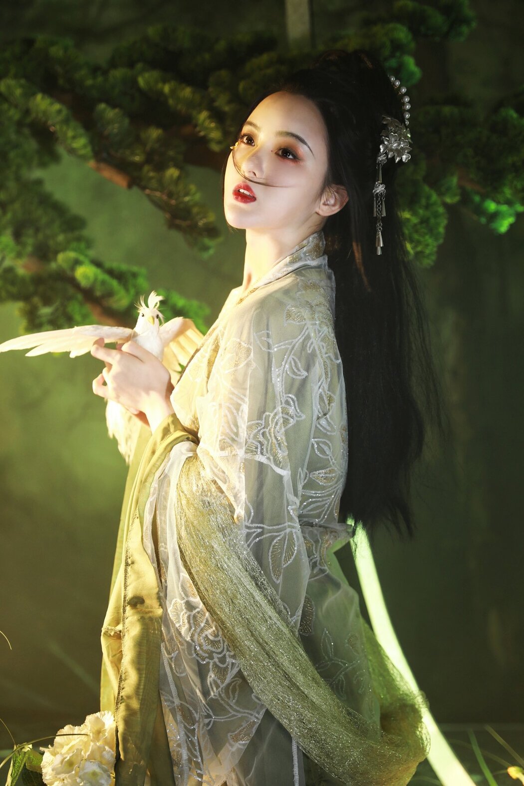 YiTuYu艺图语 Vol.2732 Tian Qing Hou De Ying Hua Hua