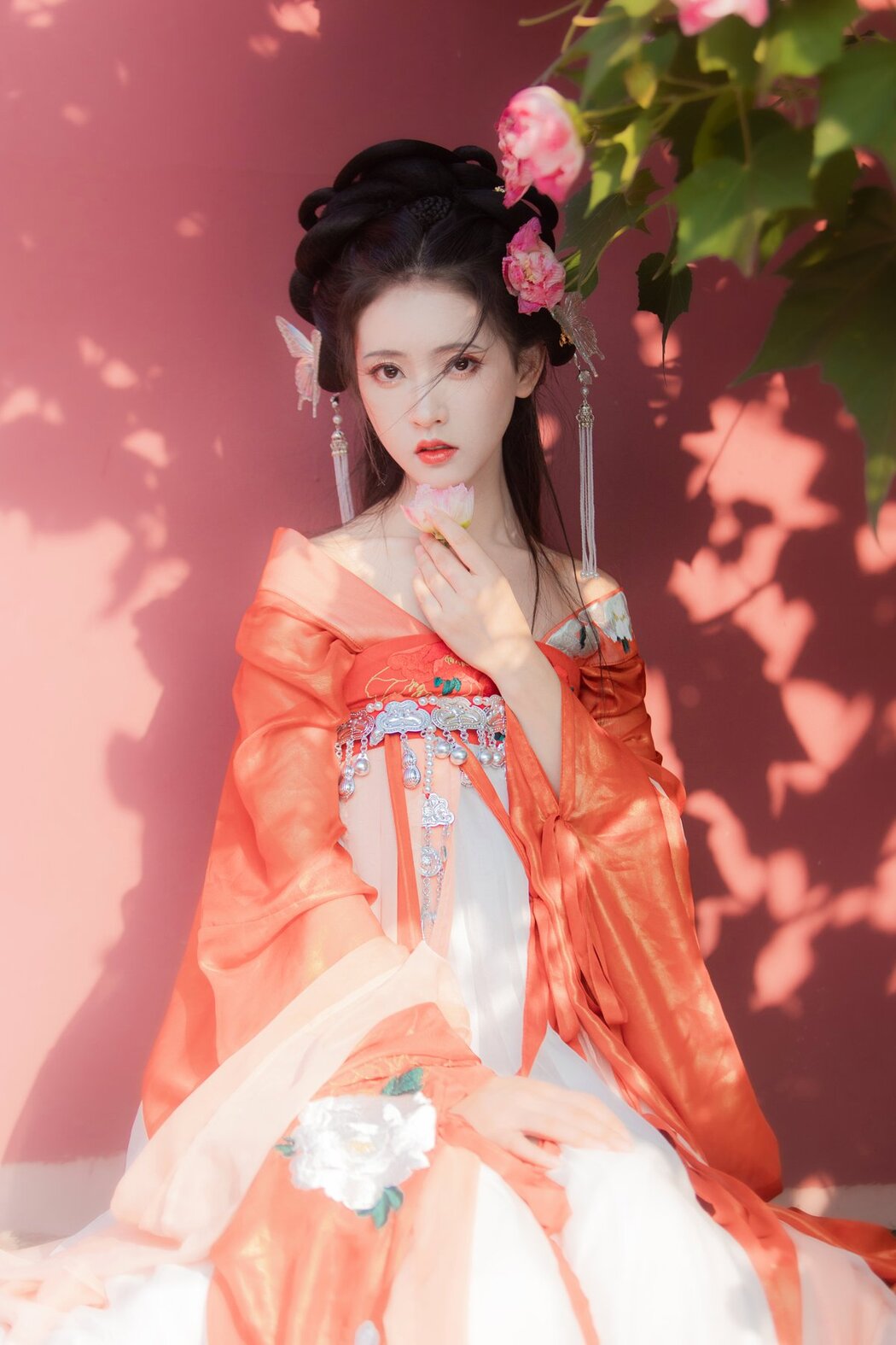YiTuYu艺图语 Vol.2895 Lin Aki Nai