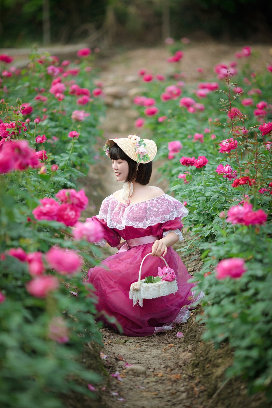 YiTuYu艺图语 Vol.2821 Dong Qin