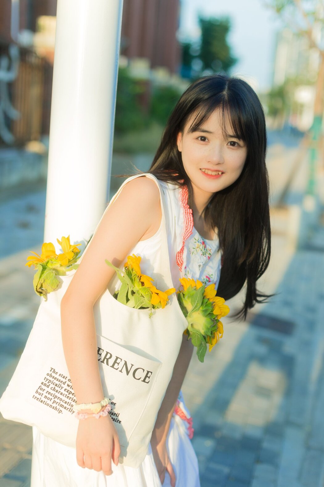 YiTuYu艺图语 Vol.2774 Xiao Yi Mei Mei Cute