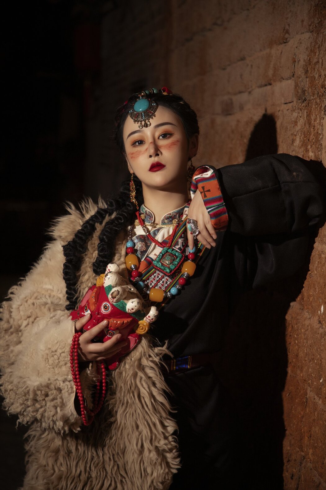 YiTuYu艺图语 Vol.2859 Lin Lin