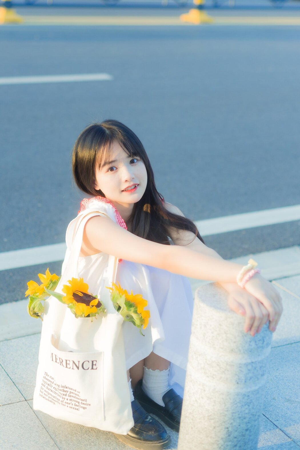 YiTuYu艺图语 Vol.2774 Xiao Yi Mei Mei Cute
