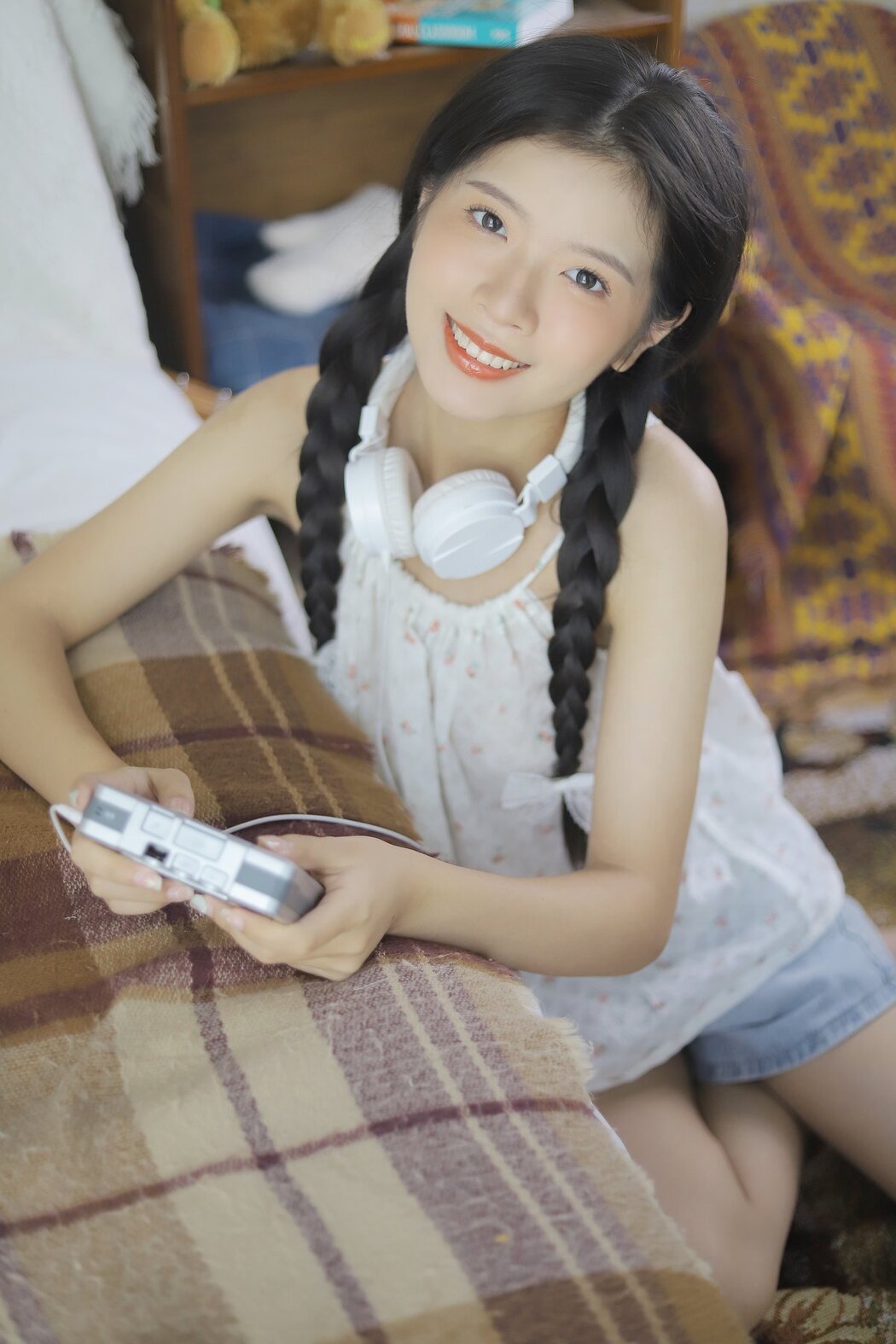 YiTuYu艺图语 Vol.2727 Luo Zhi Xin