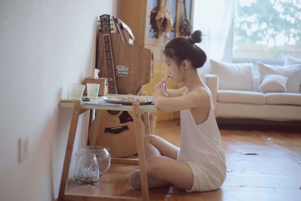 YiTuYu艺图语 Vol.2746 Yue Yue