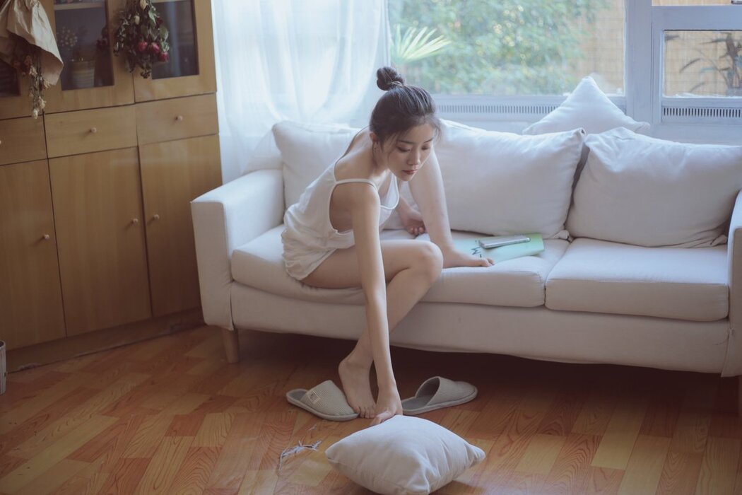 YiTuYu艺图语 Vol.2746 Yue Yue