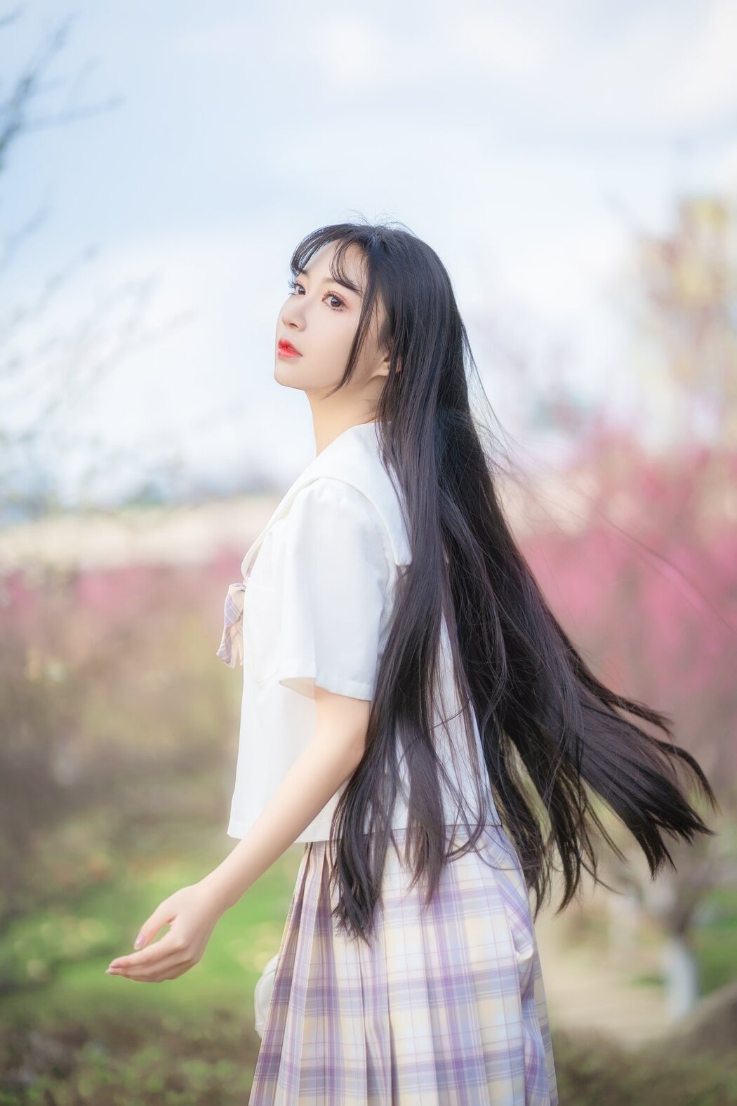 YiTuYu艺图语 Vol.2912 Qi Luo Sheng De Xiao Su Su
